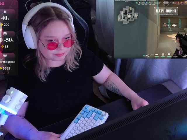 AlinaAdams webcam