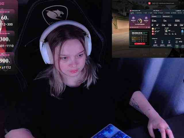 AlinaAdams AlinaAdams