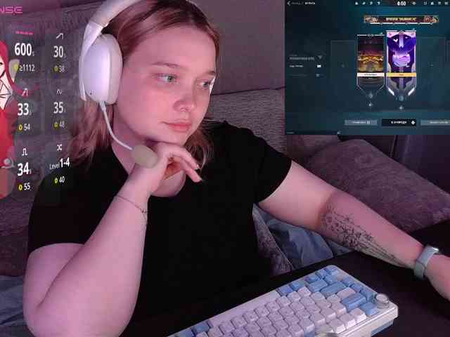 AlinaAdams Live Webcam on BongaCams