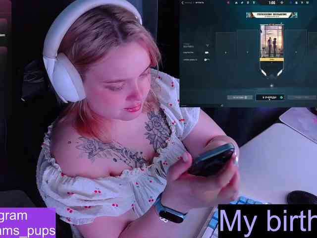 AlinaAdams webcam