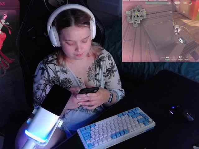 AlinaAdams webcam