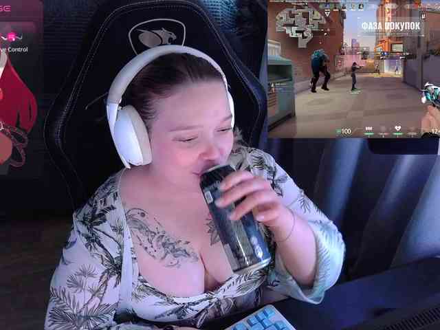 AlinaAdams webcam