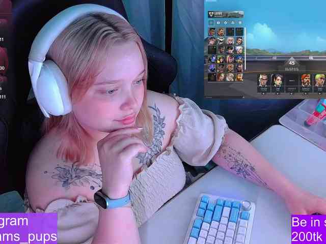 AlinaAdams webcam