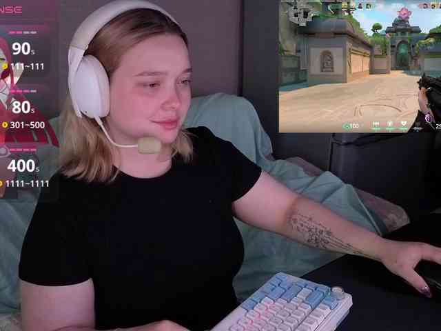 AlinaAdams webcam