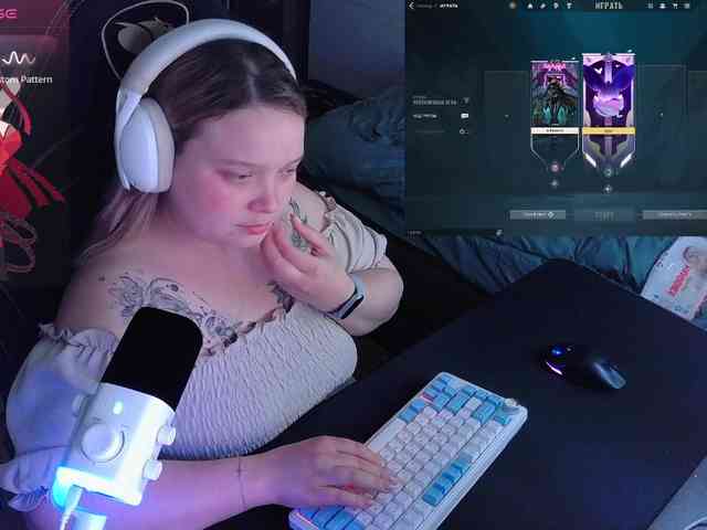 AlinaAdams webcam