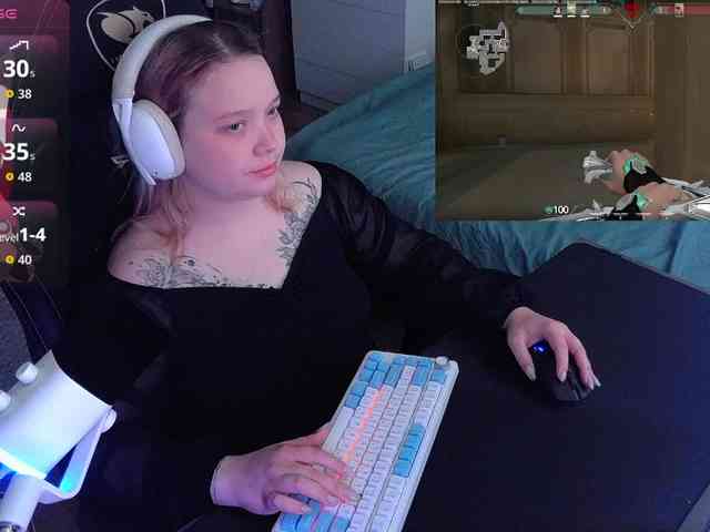 AlinaAdams webcam