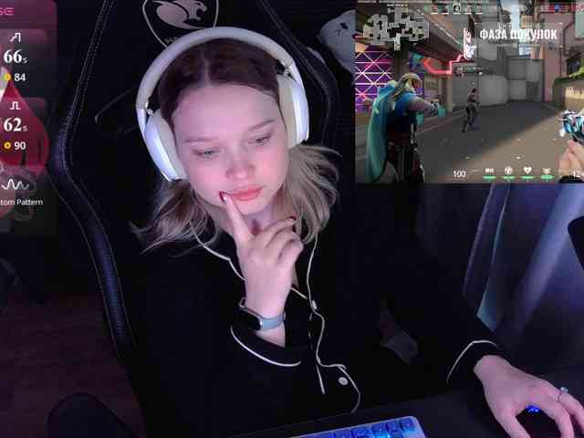 AlinaAdams webcam