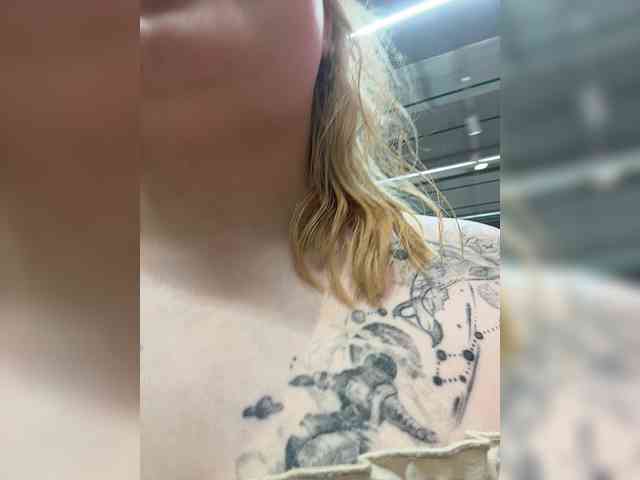 AlinaAdams webcam