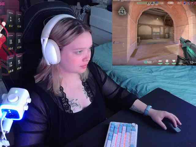 AlinaAdams webcam