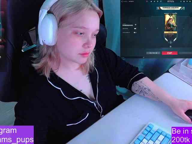 AlinaAdams webcam