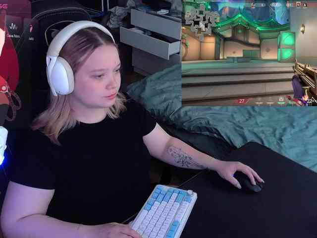 AlinaAdams webcam