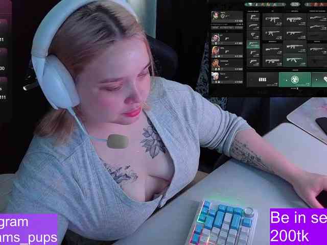 AlinaAdams webcam