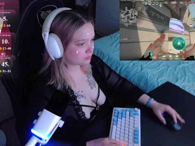 AlinaAdams webcam