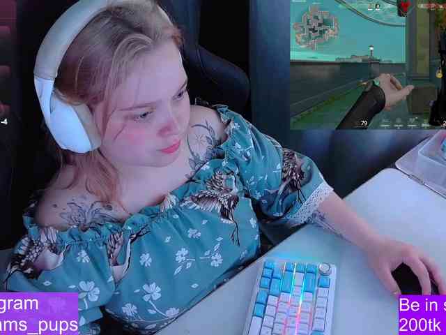 AlinaAdams webcam
