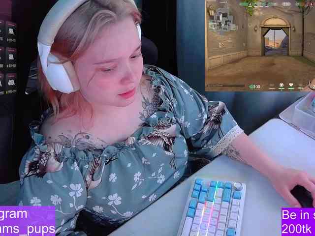 AlinaAdams webcam