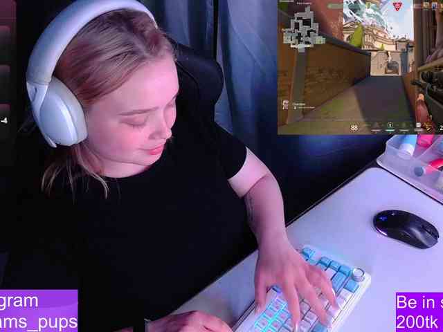 AlinaAdams webcam