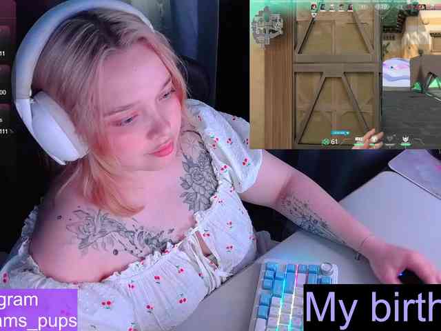 AlinaAdams webcam