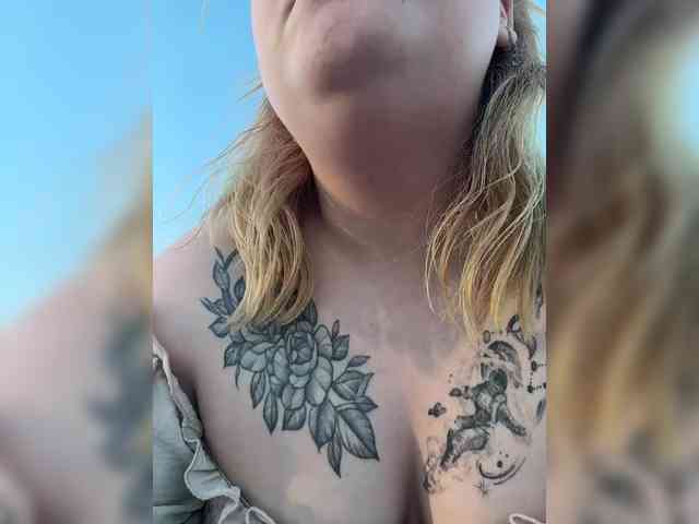 AlinaAdams webcam