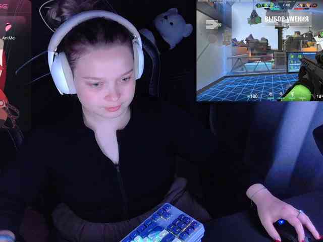 AlinaAdams webcam