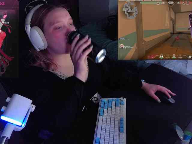 AlinaAdams webcam