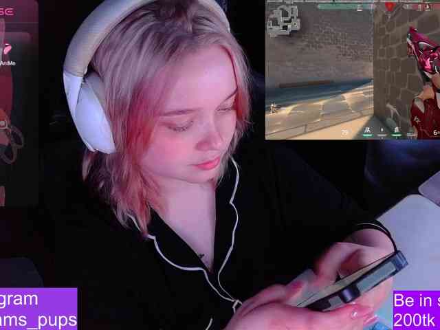 AlinaAdams webcam