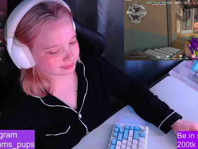 AlinaAdams webcam