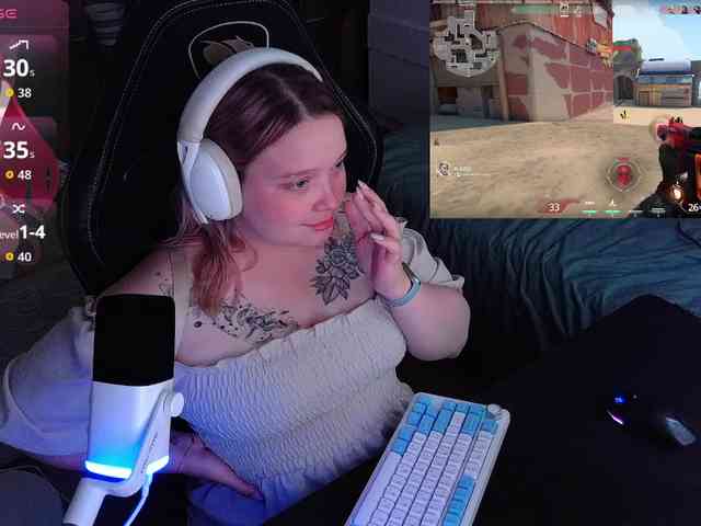AlinaAdams webcam