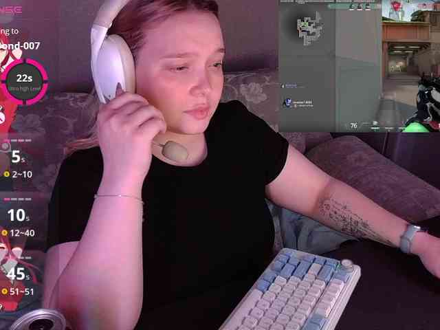 AlinaAdams webcam