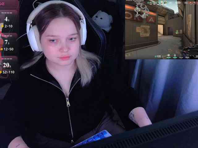 AlinaAdams webcam