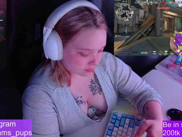 AlinaAdams webcam
