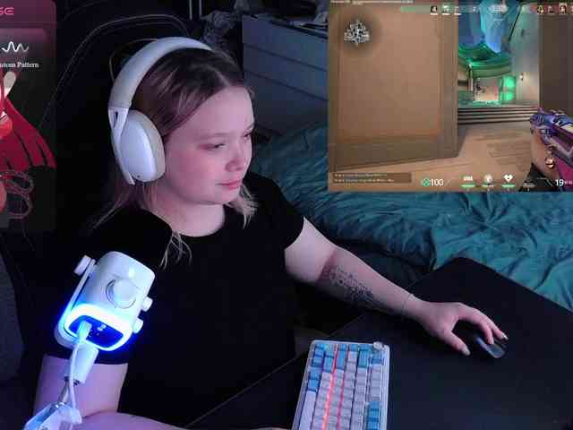 AlinaAdams webcam