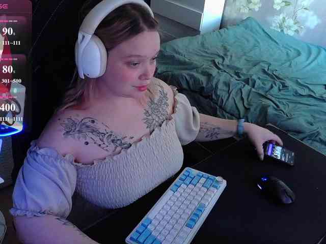 AlinaAdams webcam