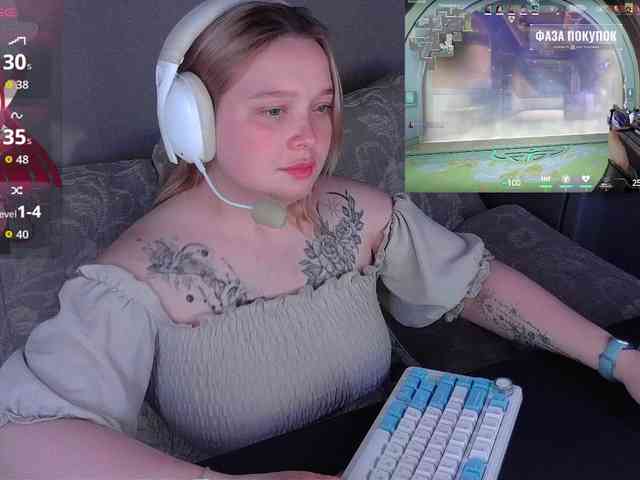 AlinaAdams webcam