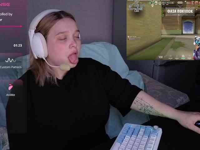 AlinaAdams webcam