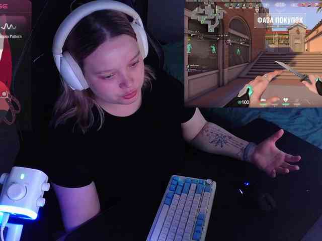 AlinaAdams webcam