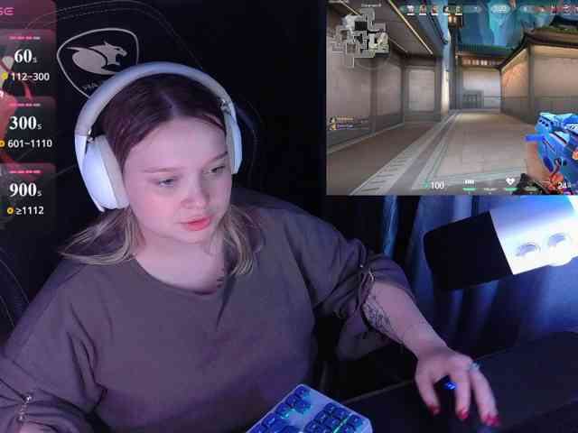 AlinaAdams webcam
