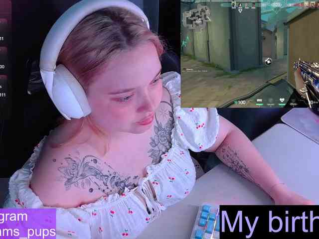 AlinaAdams webcam
