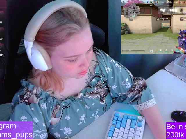 AlinaAdams webcam