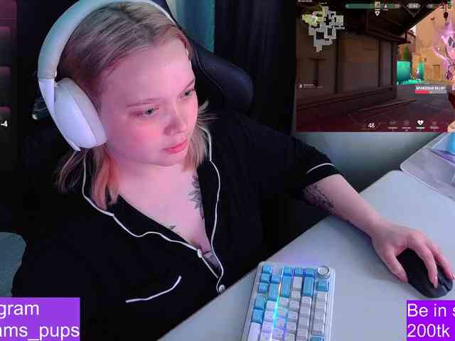 AlinaAdams webcam