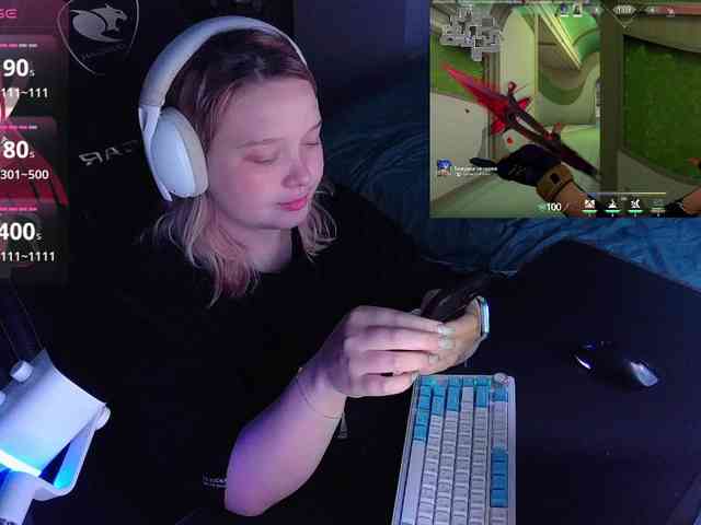 AlinaAdams Live Webcam on BongaCams
