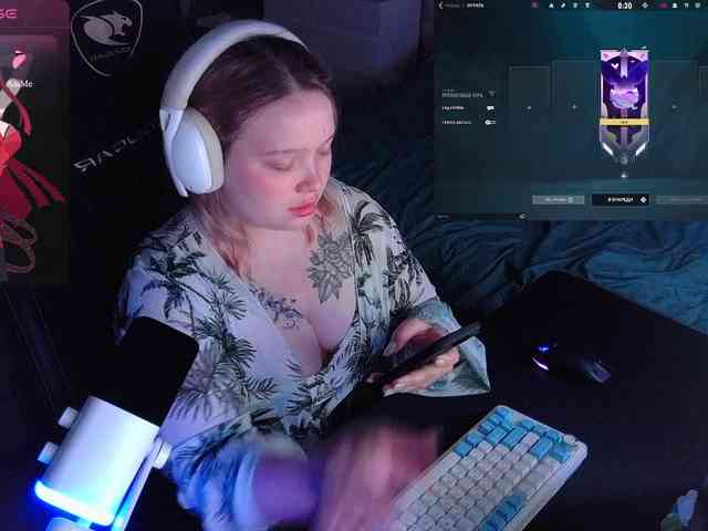 AlinaAdams webcam