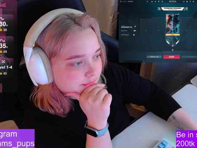 AlinaAdams webcam