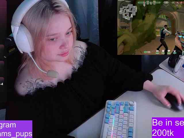 AlinaAdams webcam