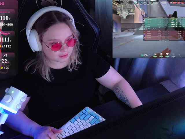 AlinaAdams webcam
