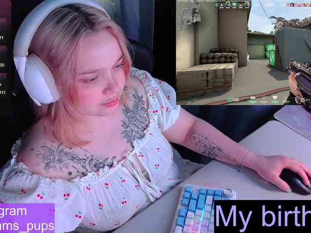 AlinaAdams webcam