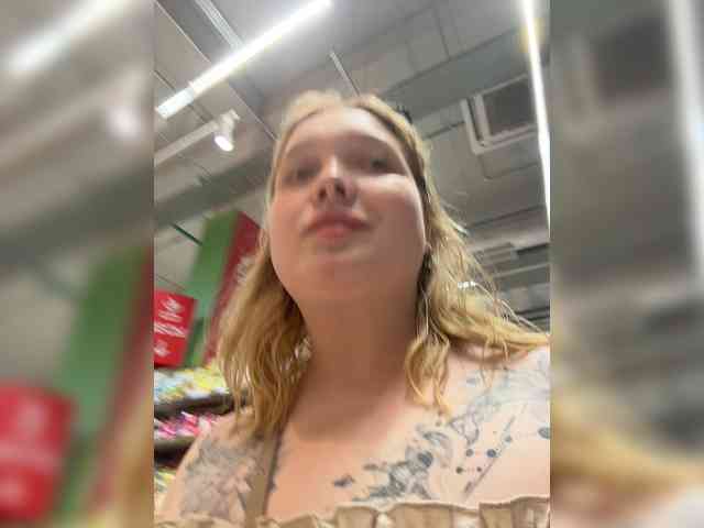 AlinaAdams webcam