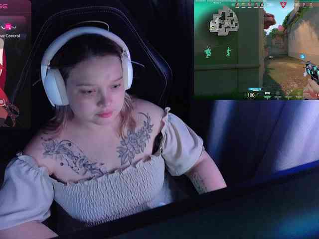 AlinaAdams webcam