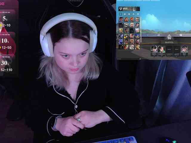 AlinaAdams webcam
