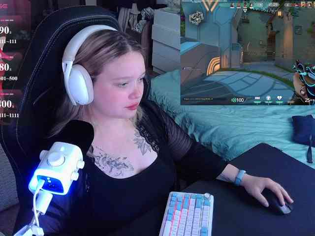 AlinaAdams webcam