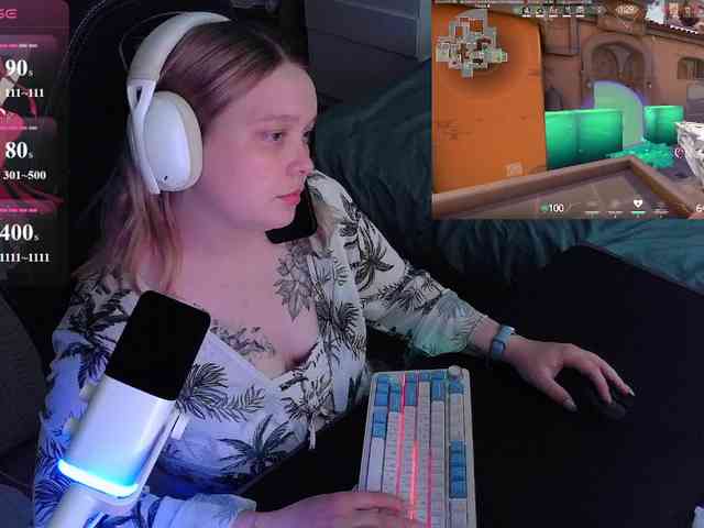 AlinaAdams webcam